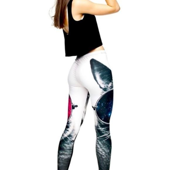 LAST PAIR ALERT 🚨 Stasia Cat Eye Galaxy: Round Glasses 3D Graphic Leggings O/S - Picture 5 of 11